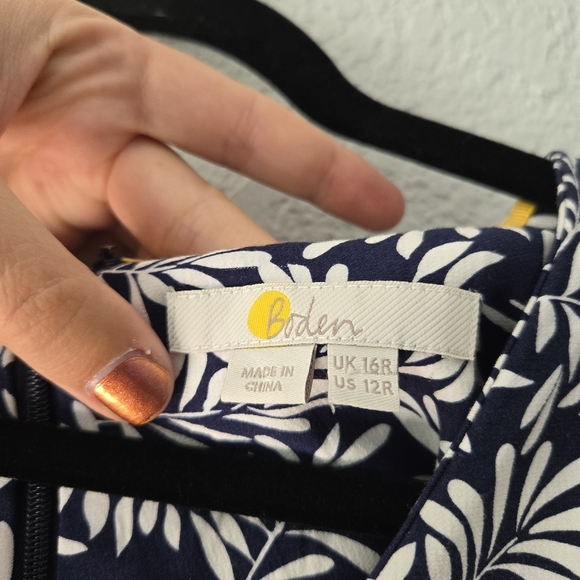Boden 12R Ines Dress Navy blue and White Leaf Print Mini Dress - Picture 5 of 7